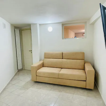 Serendipity House 公寓 *